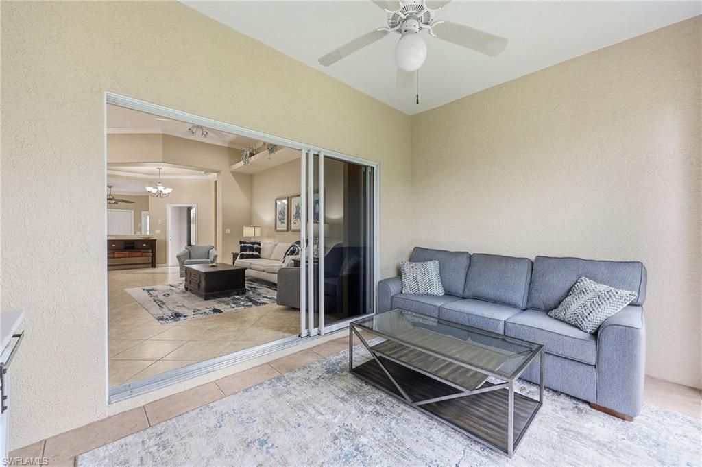 104 Glen Eagle Cir, Naples, FL 34104 Photo