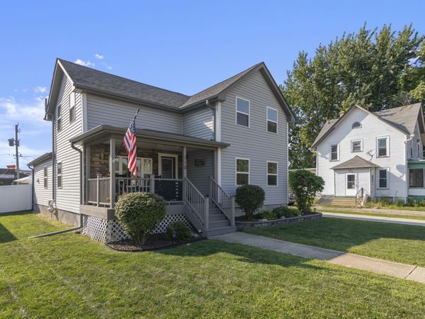 110 S Gage Street , Somonauk, IL 60552