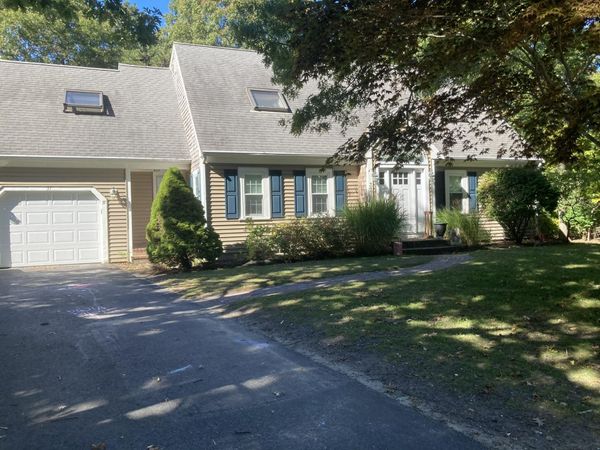 37 Square Rigger Lane, Barnstable, MA 02630