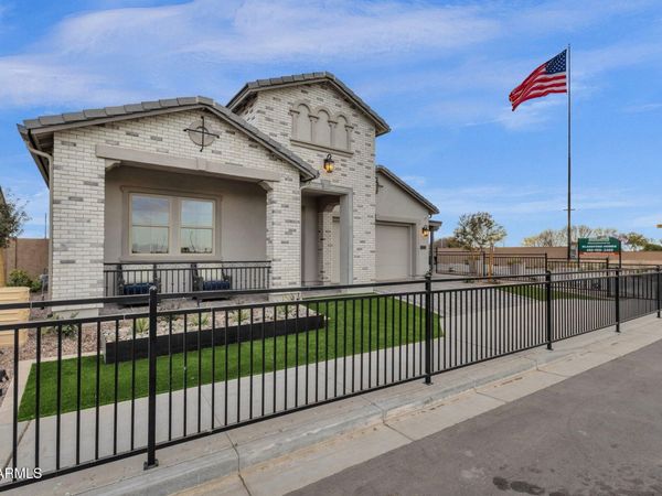 6910 S SPRINGS Place, Chandler, AZ 85249