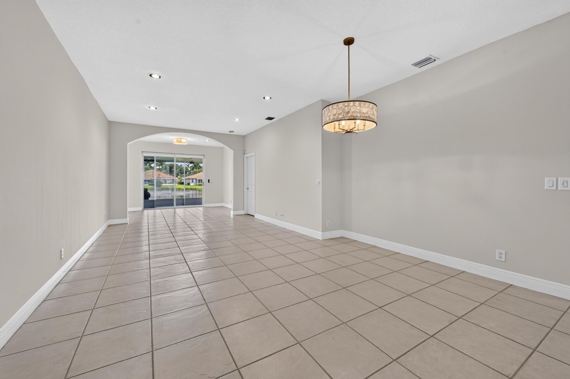 9818 Crescent View Drive S, Boynton Beach, FL 33437 Photo