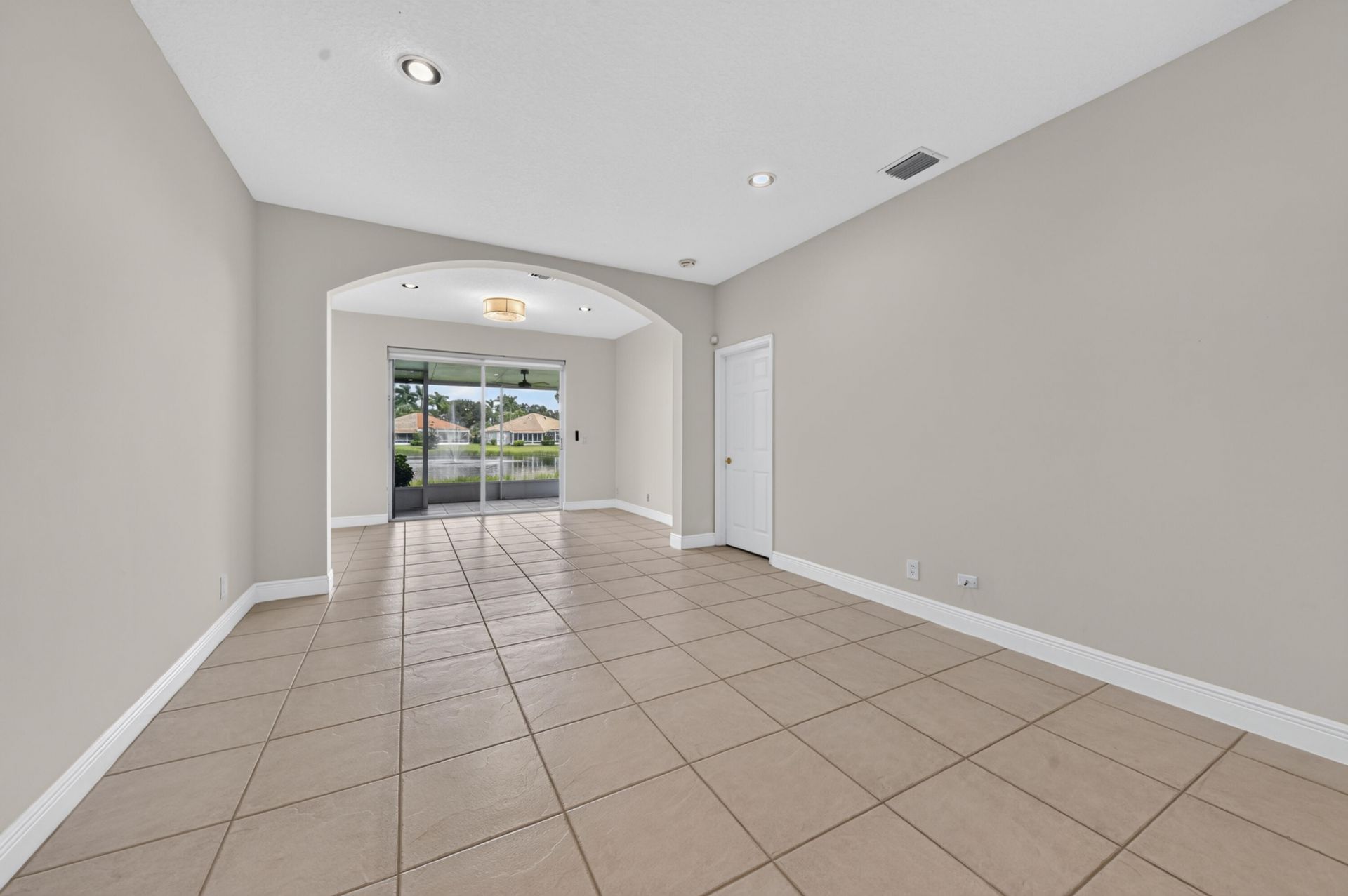 9818 Crescent View Drive S, Boynton Beach, FL 33437 Photo