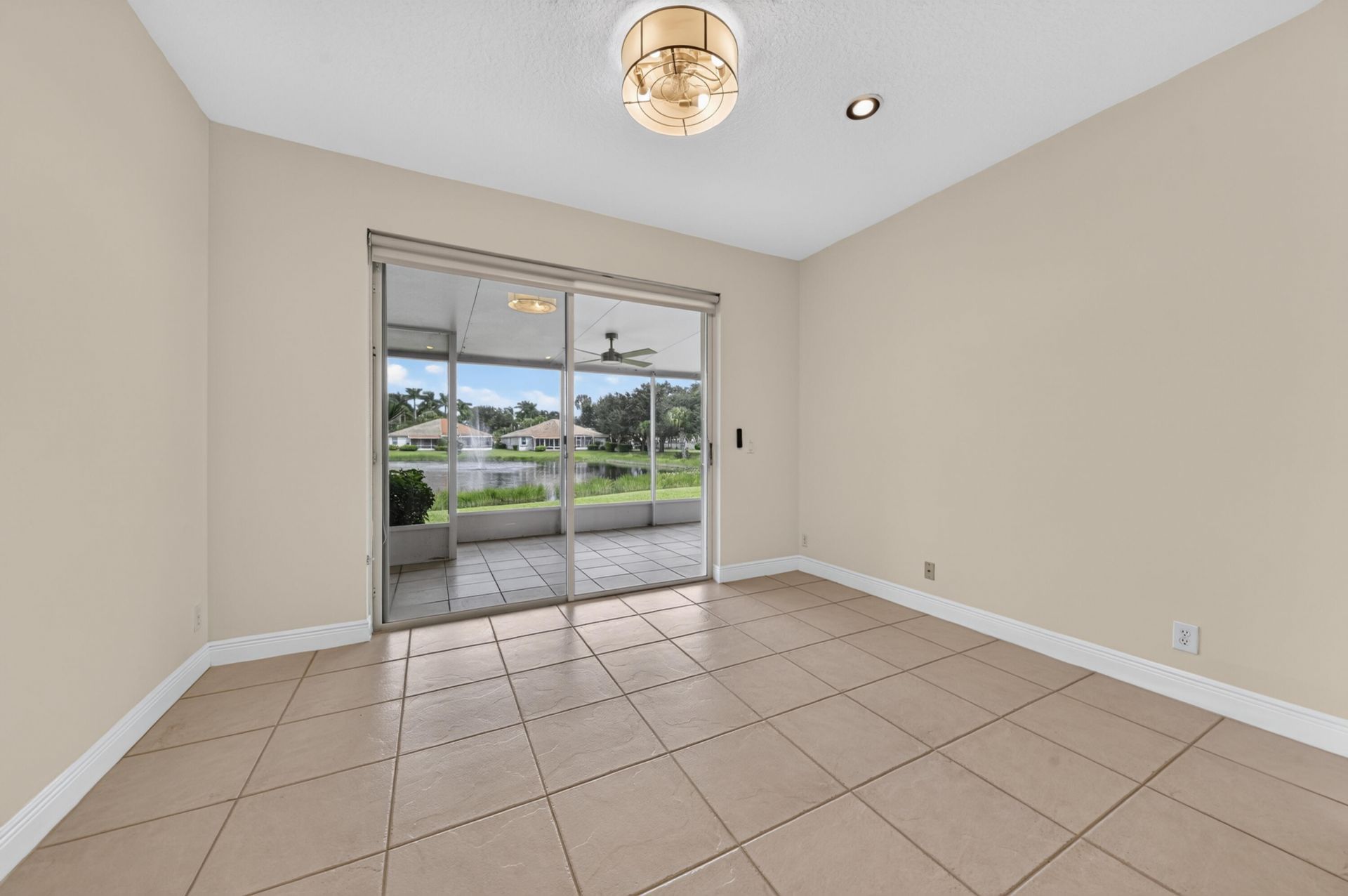 9818 Crescent View Drive S, Boynton Beach, FL 33437 Photo