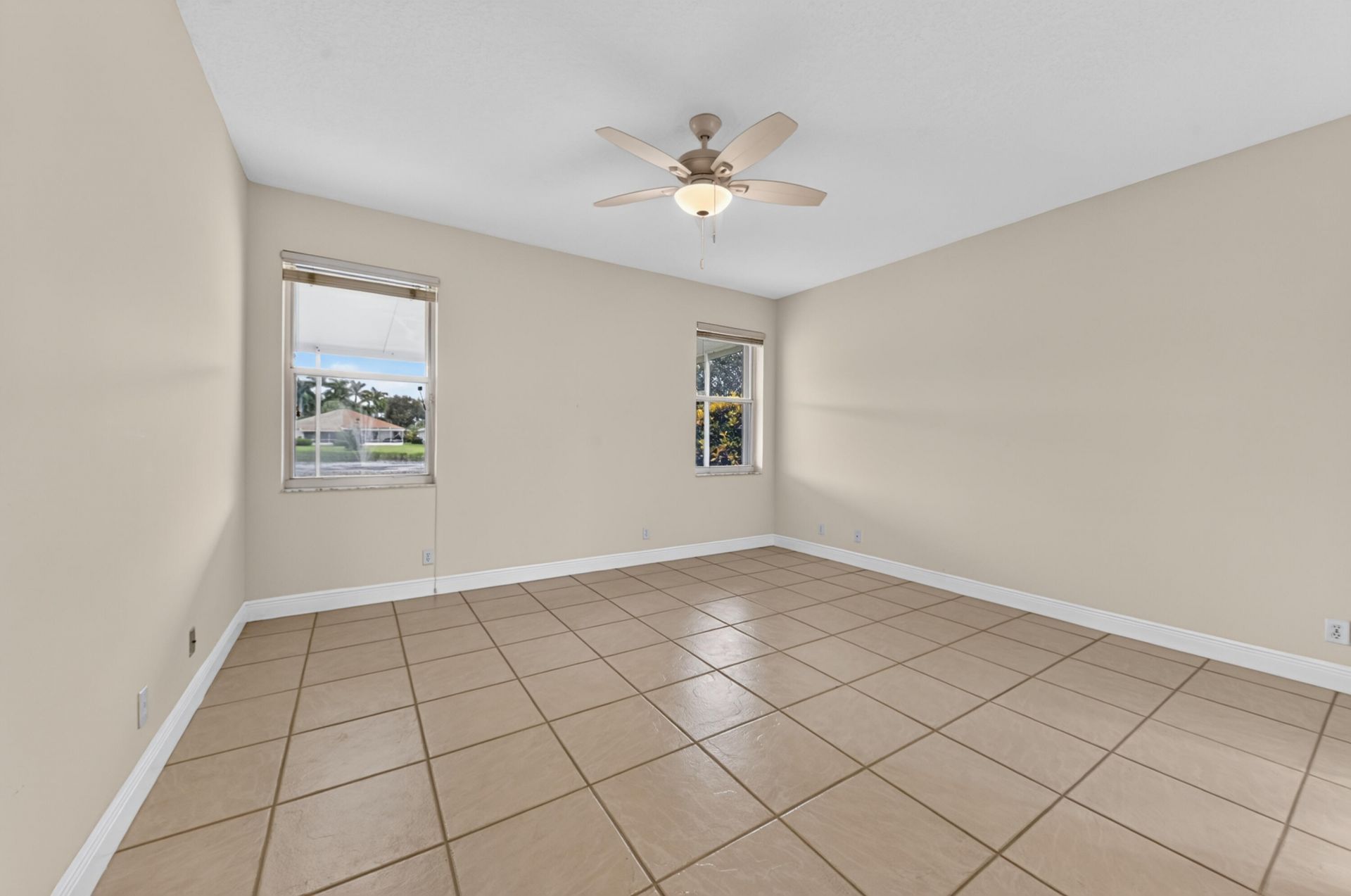 9818 Crescent View Drive S, Boynton Beach, FL 33437 Photo