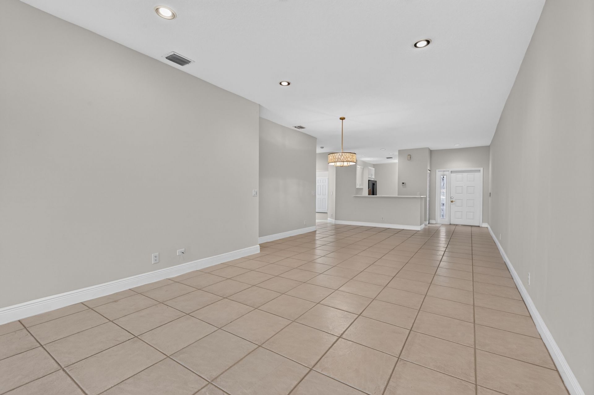 9818 Crescent View Drive S, Boynton Beach, FL 33437 Photo