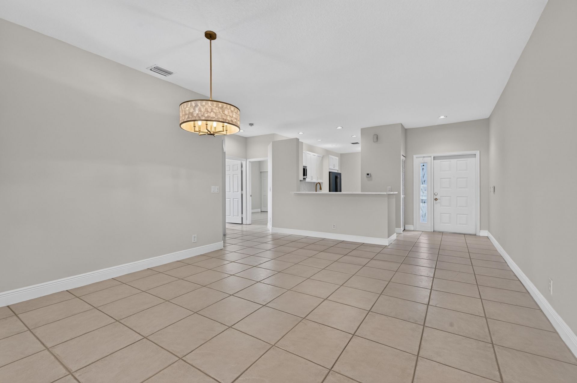 9818 Crescent View Drive S, Boynton Beach, FL 33437 Photo