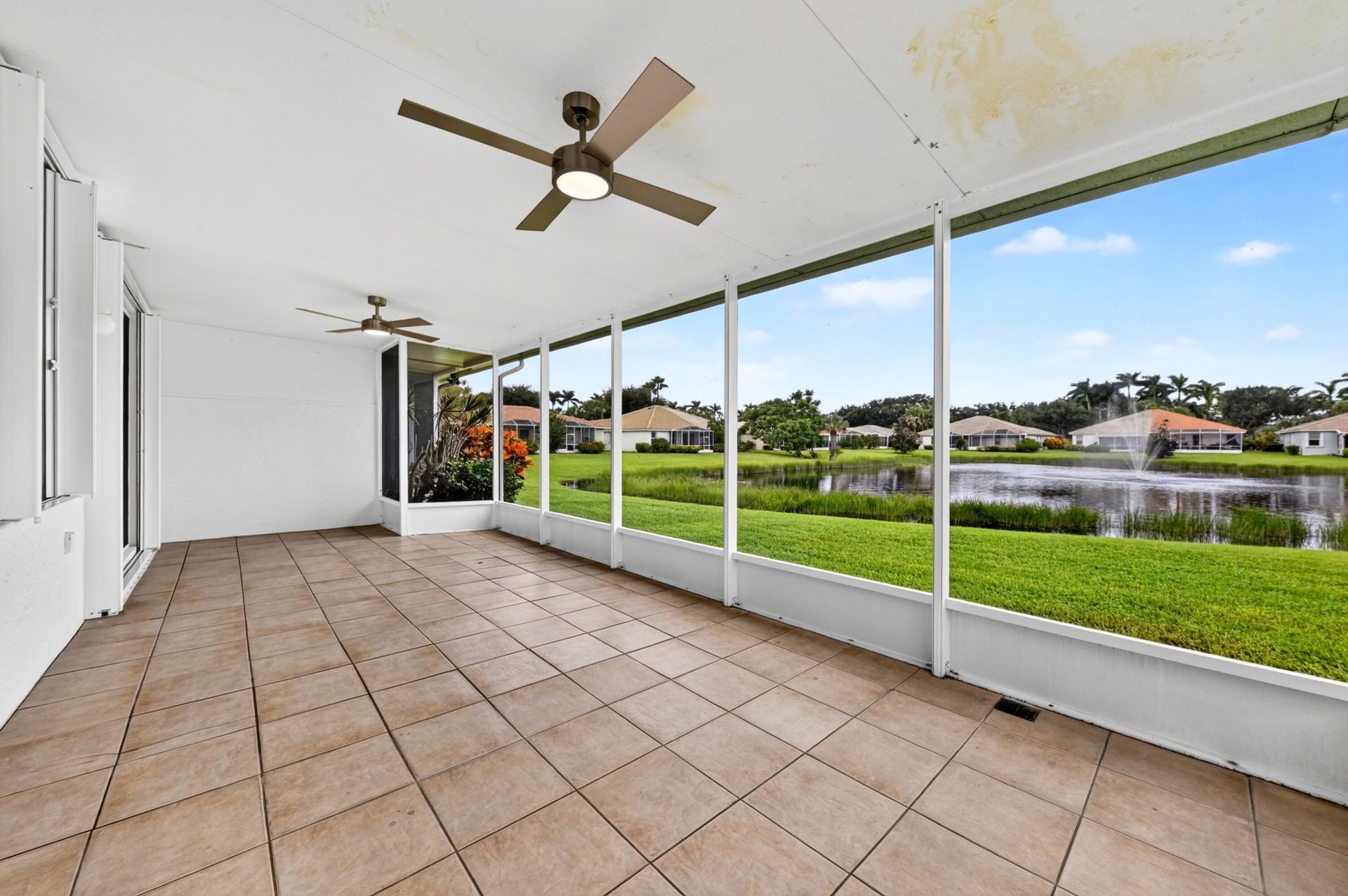 9818 Crescent View Drive S, Boynton Beach, FL 33437 Photo