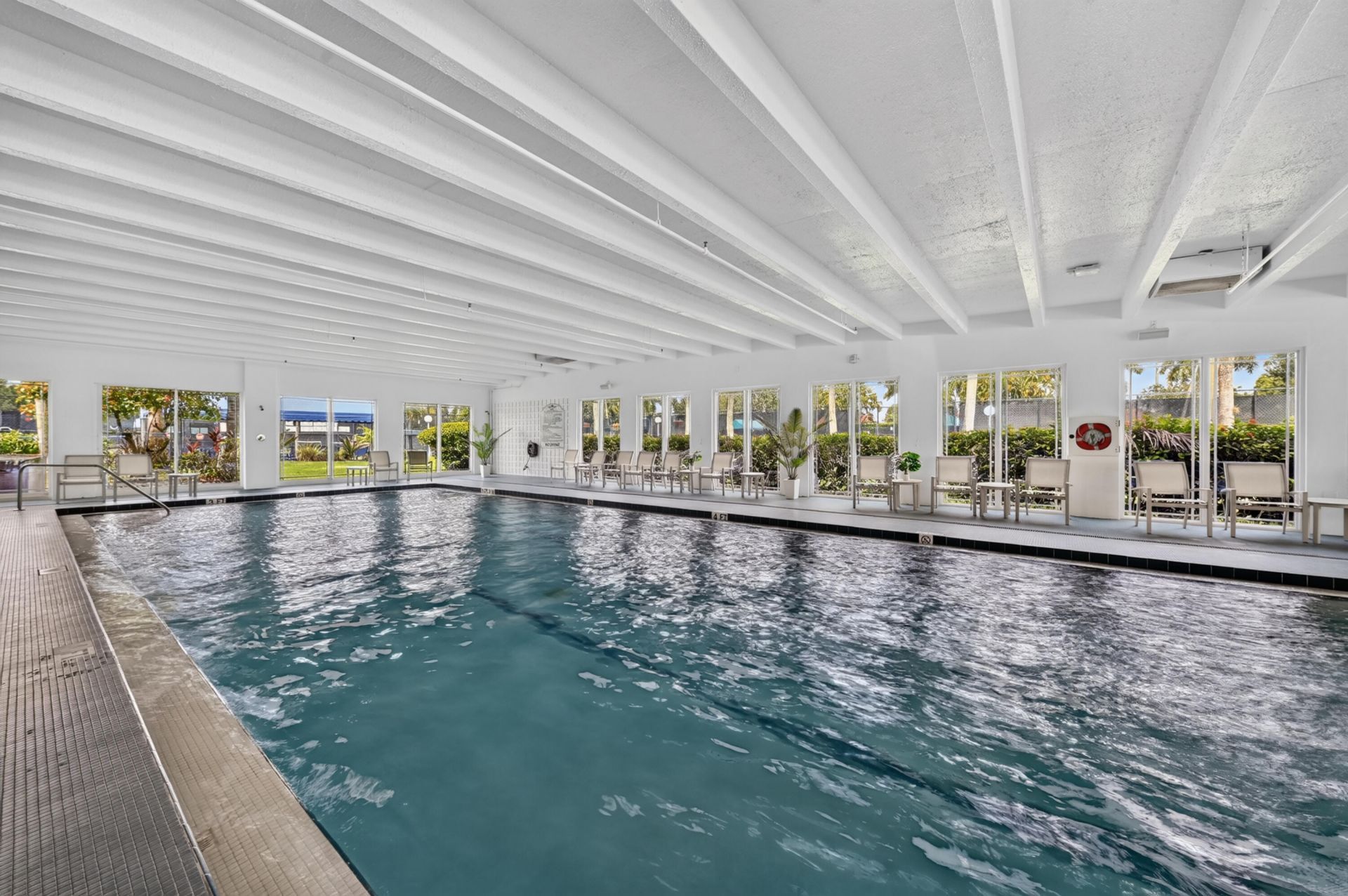 9818 Crescent View Drive S, Boynton Beach, FL 33437 Photo