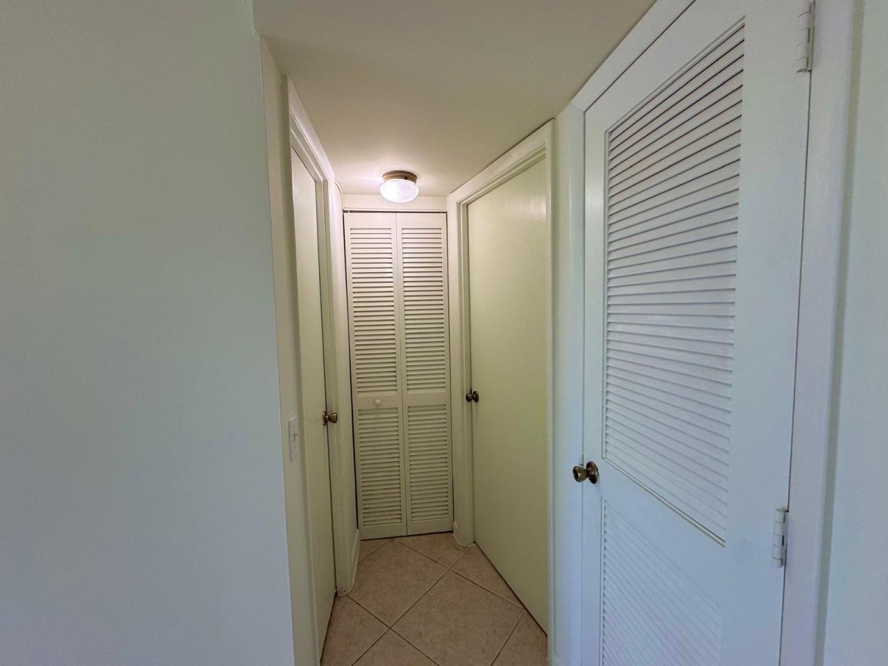 9660 Sunrise Lakes Boulevard, Unit 202, Sunrise, FL 33322 Photo