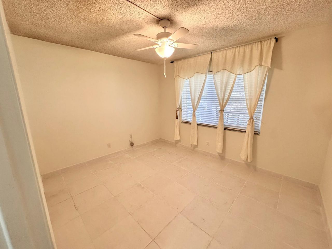 9660 Sunrise Lakes Boulevard, Unit 202, Sunrise, FL 33322 Photo
