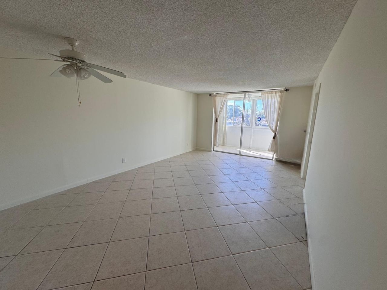 9660 Sunrise Lakes Boulevard, Unit 202, Sunrise, FL 33322 Photo