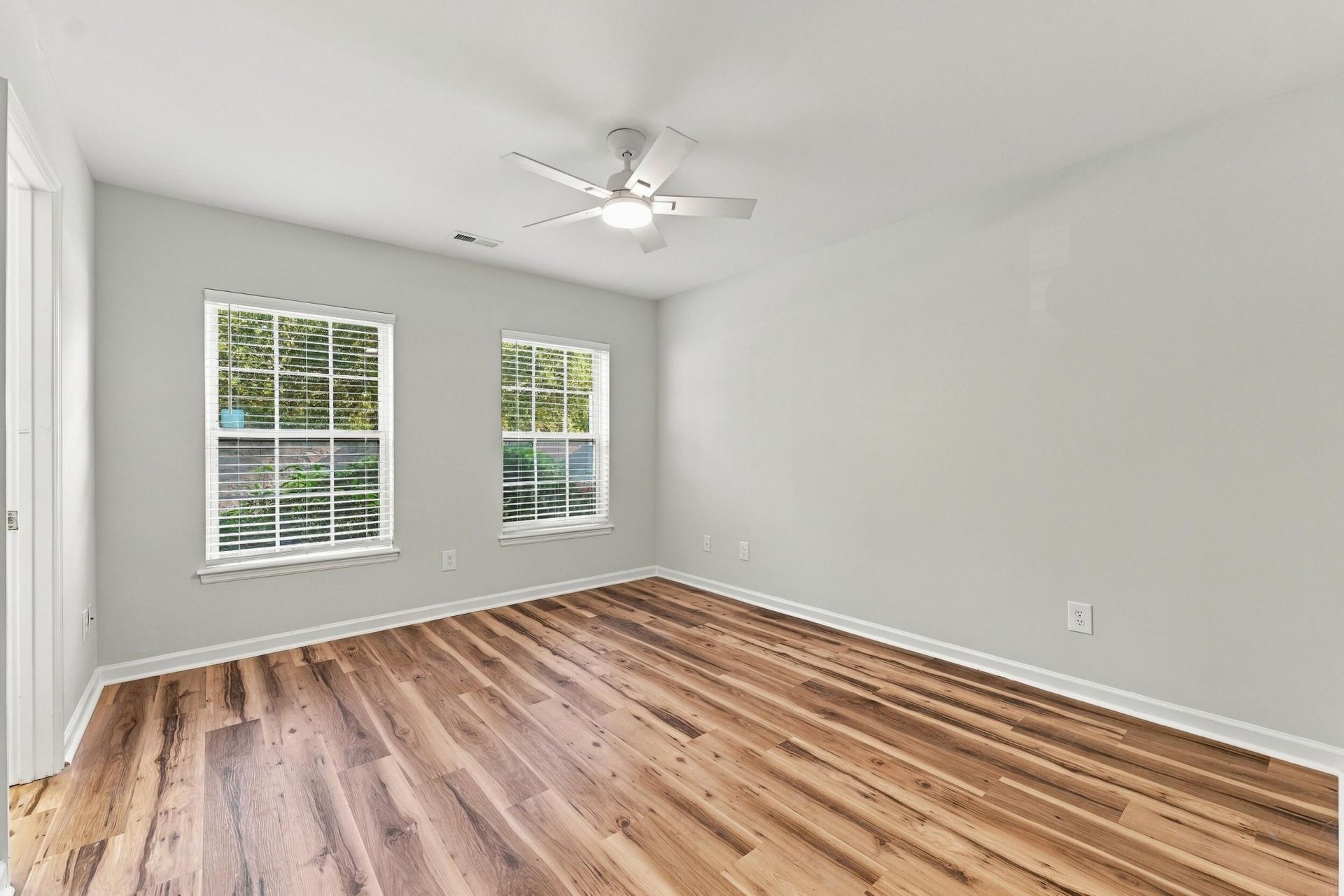 101 Amberwood Drive Photo 12