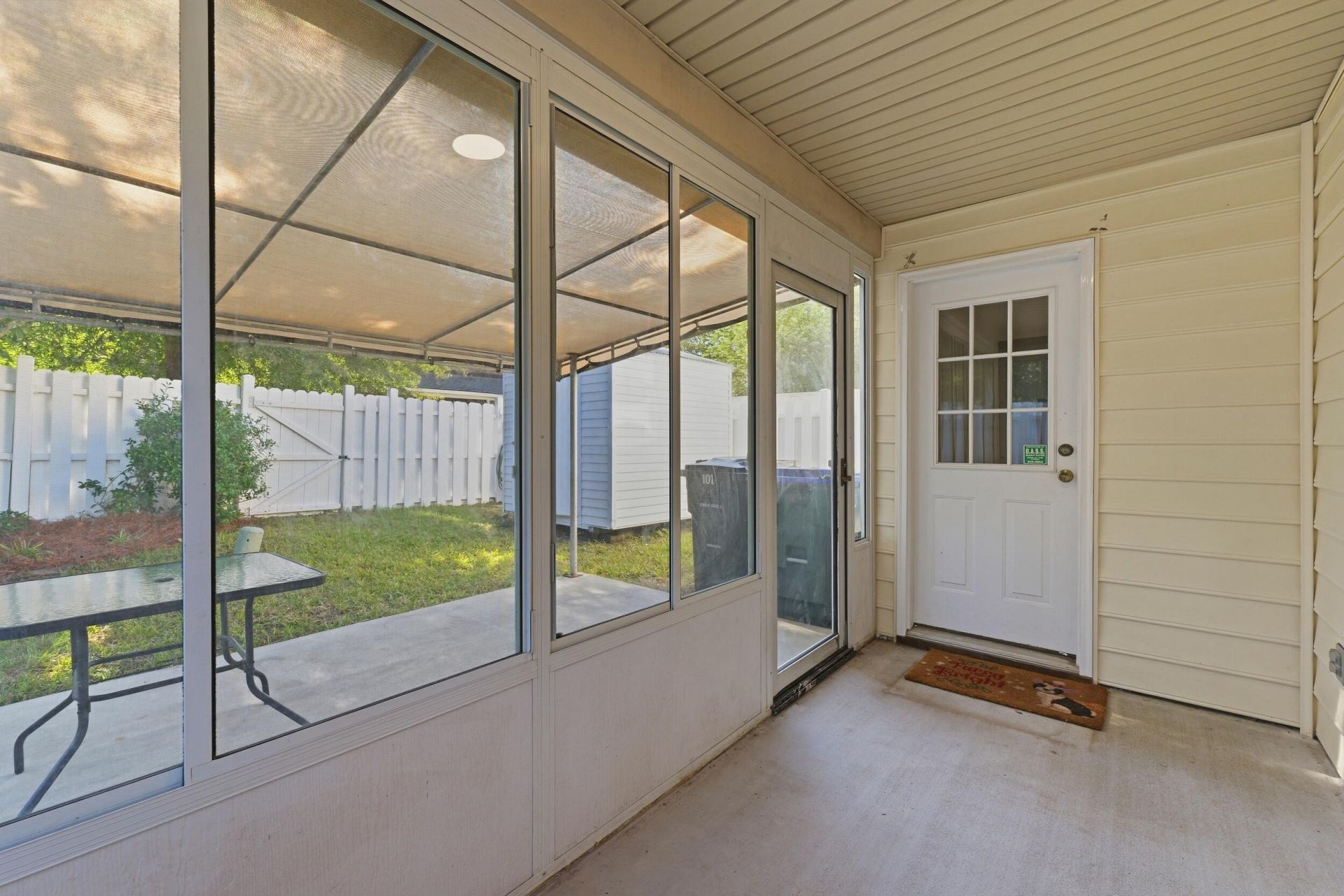 101 Amberwood Drive Photo 24