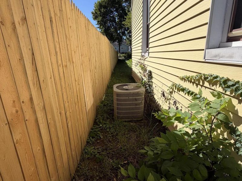907 E Rose Street, Springfield, OH 45505 Photo 17