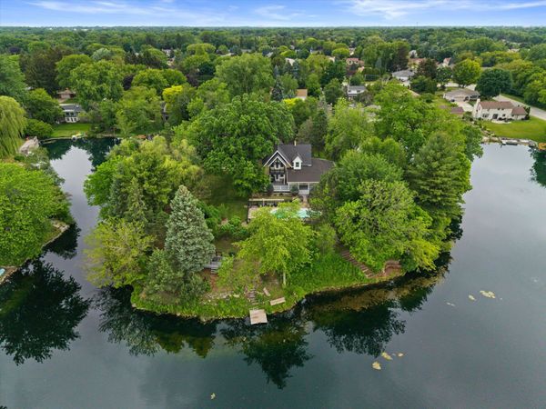 3609 Waterbury Ln, Racine, WI 53403