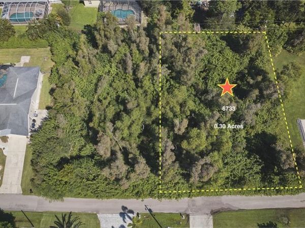 6733 Fairview ST, FORT MYERS, FL 33966