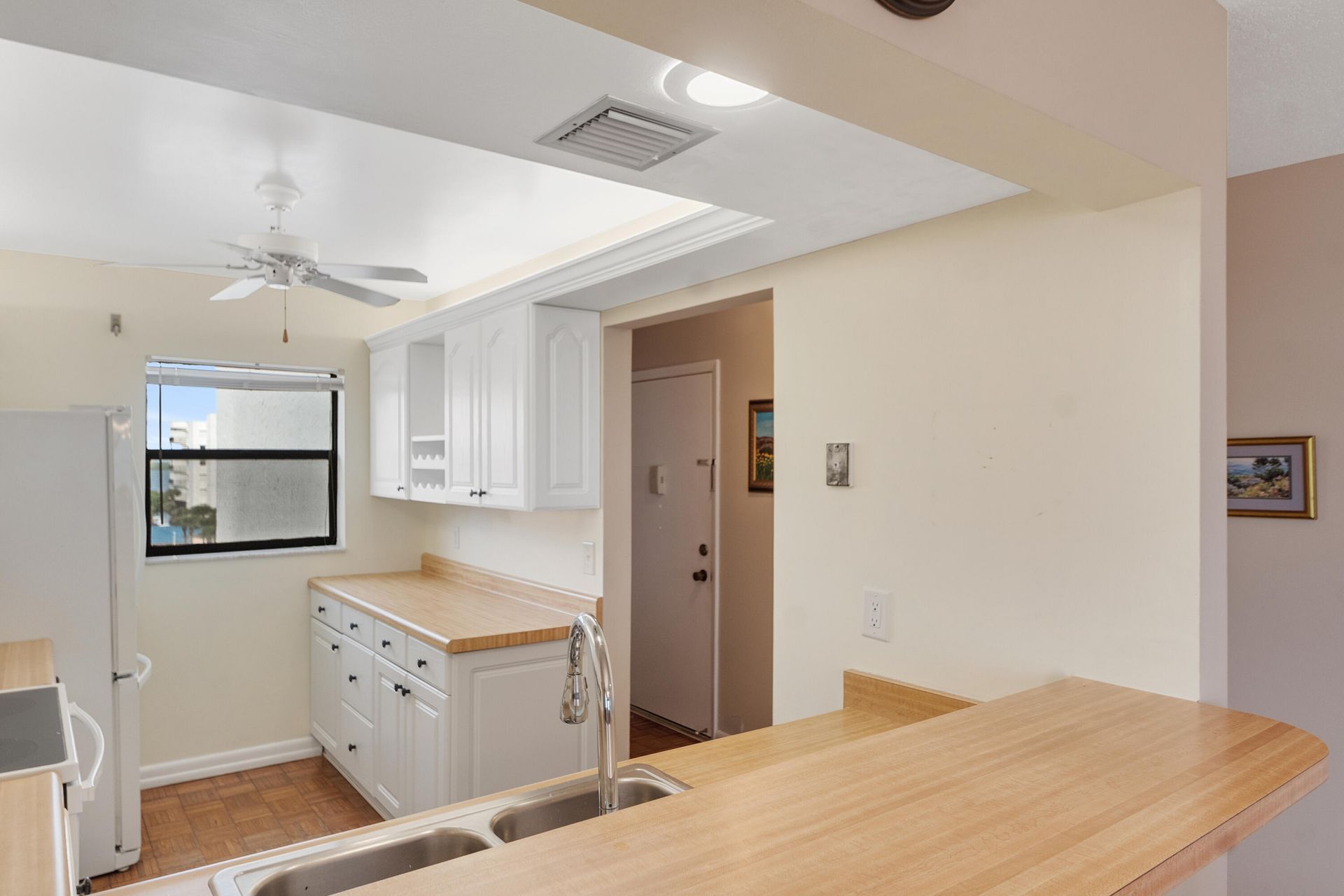 5159 Jimmy Buffett Mem Highway, Fort Pierce, FL 34949 Photo