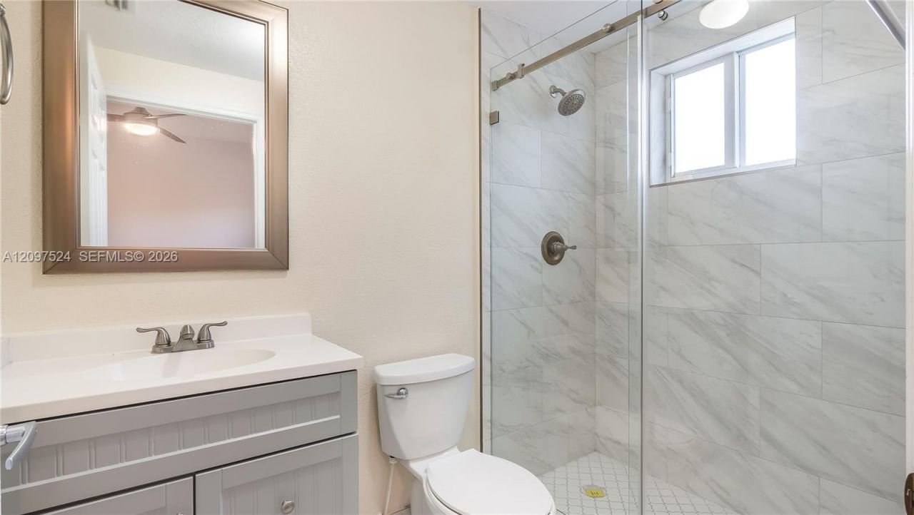 7230 NW 174 Ter , Unit 104, Hialeah, FL 33015 Photo