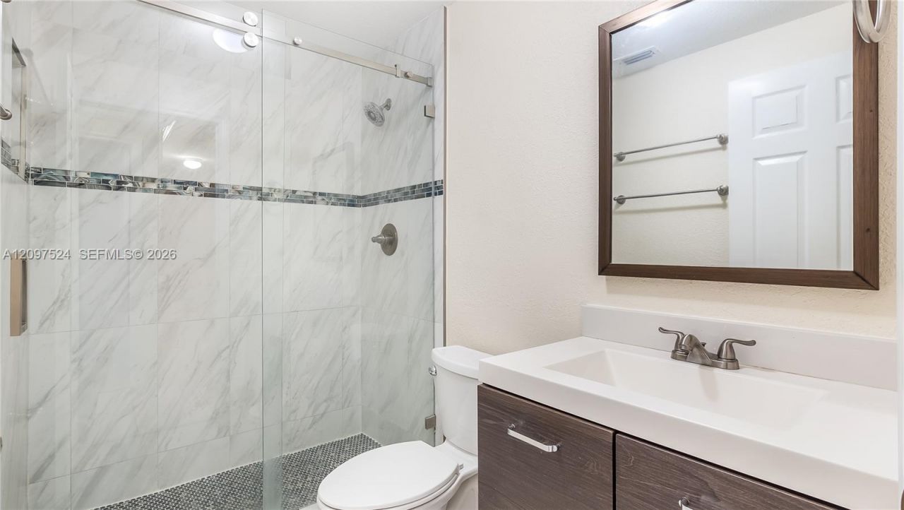 7230 NW 174 Ter , Unit 104, Hialeah, FL 33015 Photo