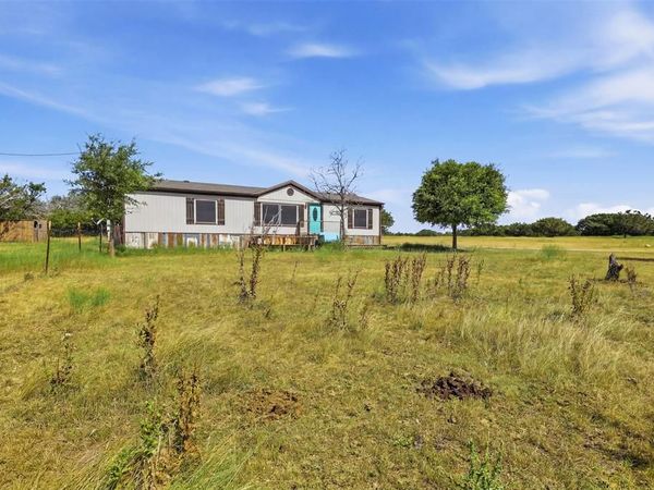 9132 Windmill Court W, Cleburne, TX 76033