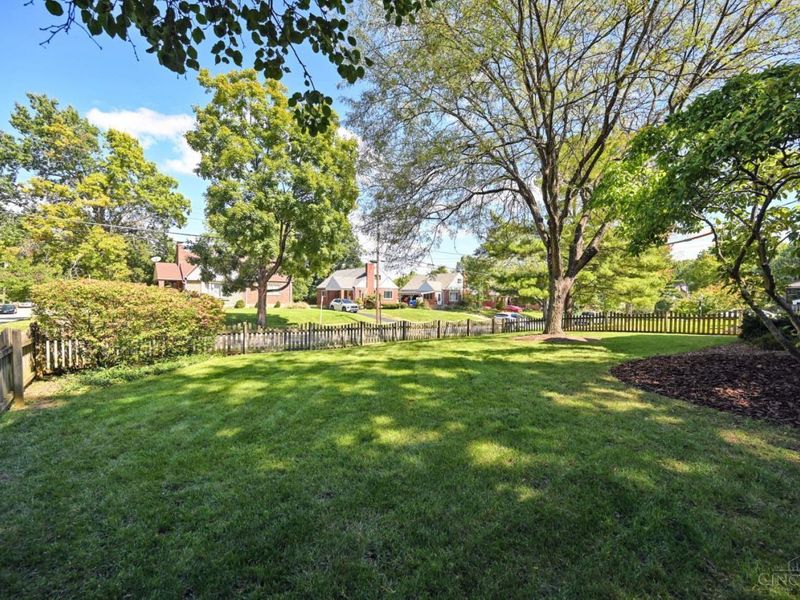 1433 Teakwood Avenue, Cincinnati, OH 45224 Photo 52