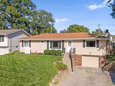 3329 S 78th Street, Omaha, NE 68124