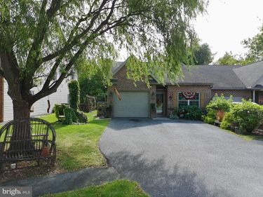 309 STONEGATE CIRCLE S, CHAMBERSBURG, PA 17201