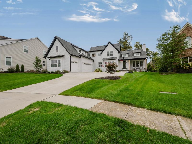 10056 Morris Drive, Dublin, OH 43017 Photo 3