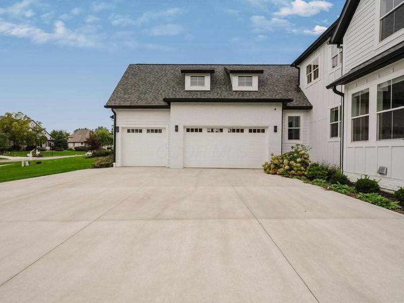 10056 Morris Drive, Dublin, OH 43017 Photo 4