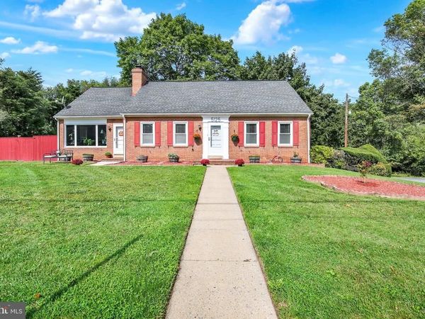 5125 BERNVILLE ROAD, BERNVILLE, PA 19506