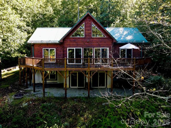 335 Mt. Mitchell Drive , Burnsville, NC 28714