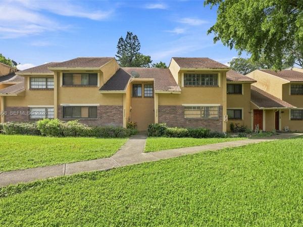 Unit 603, Sunrise, FL 33351