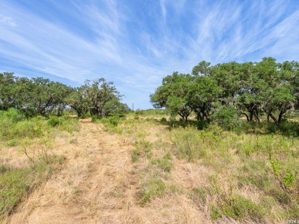 LOT 18 Utopia Forrest, Dhanis, TX 78850