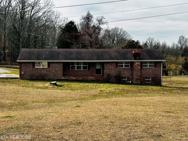 741 County Road 172, Athens, TN 37303