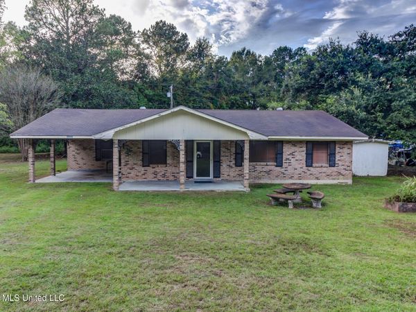14037 Schonewitz Road, Biloxi, MS 39532