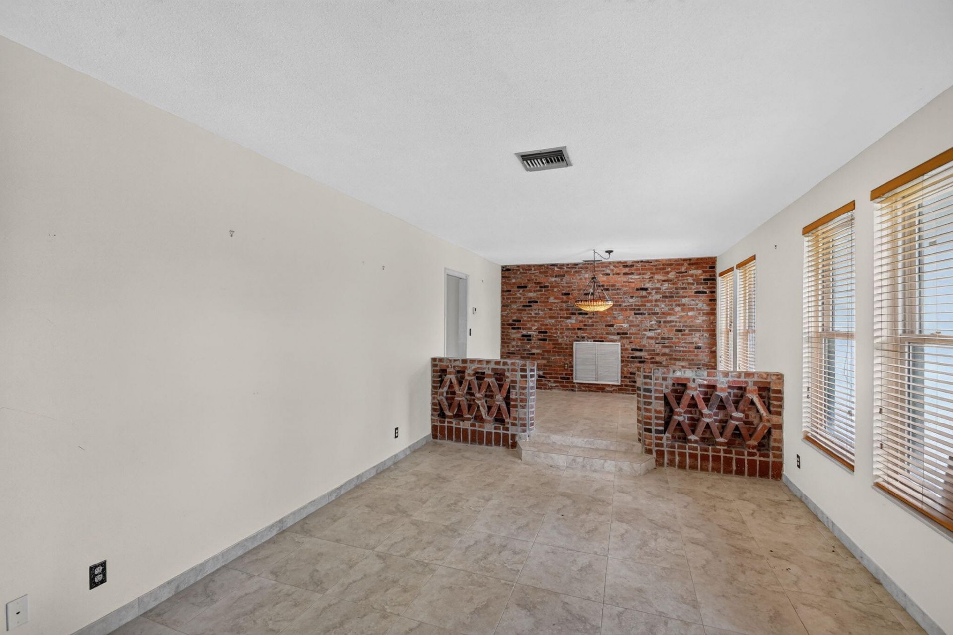 8 Bell Lane, West Palm Beach, FL 33406 Photo