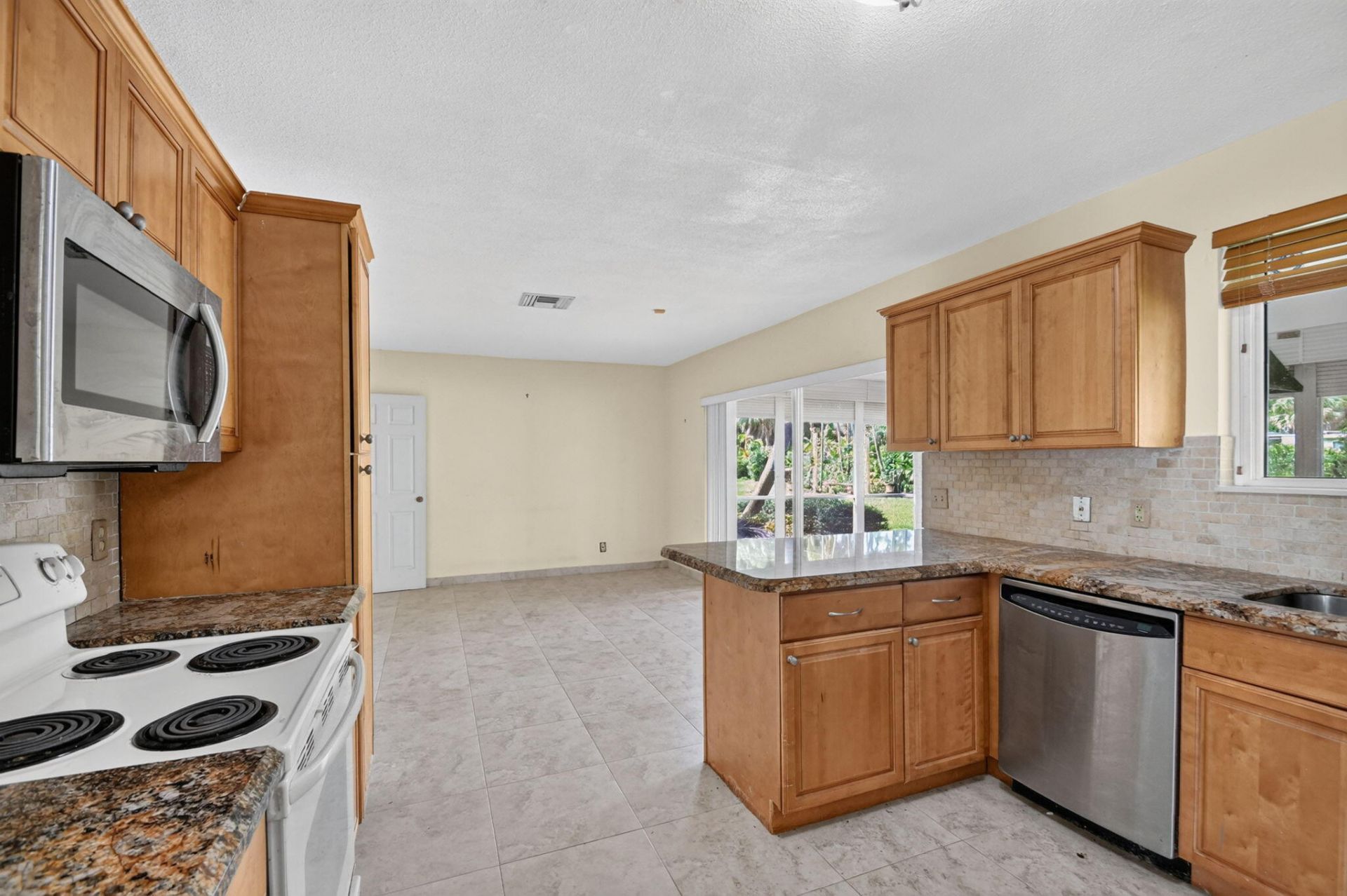 8 Bell Lane, West Palm Beach, FL 33406 Photo