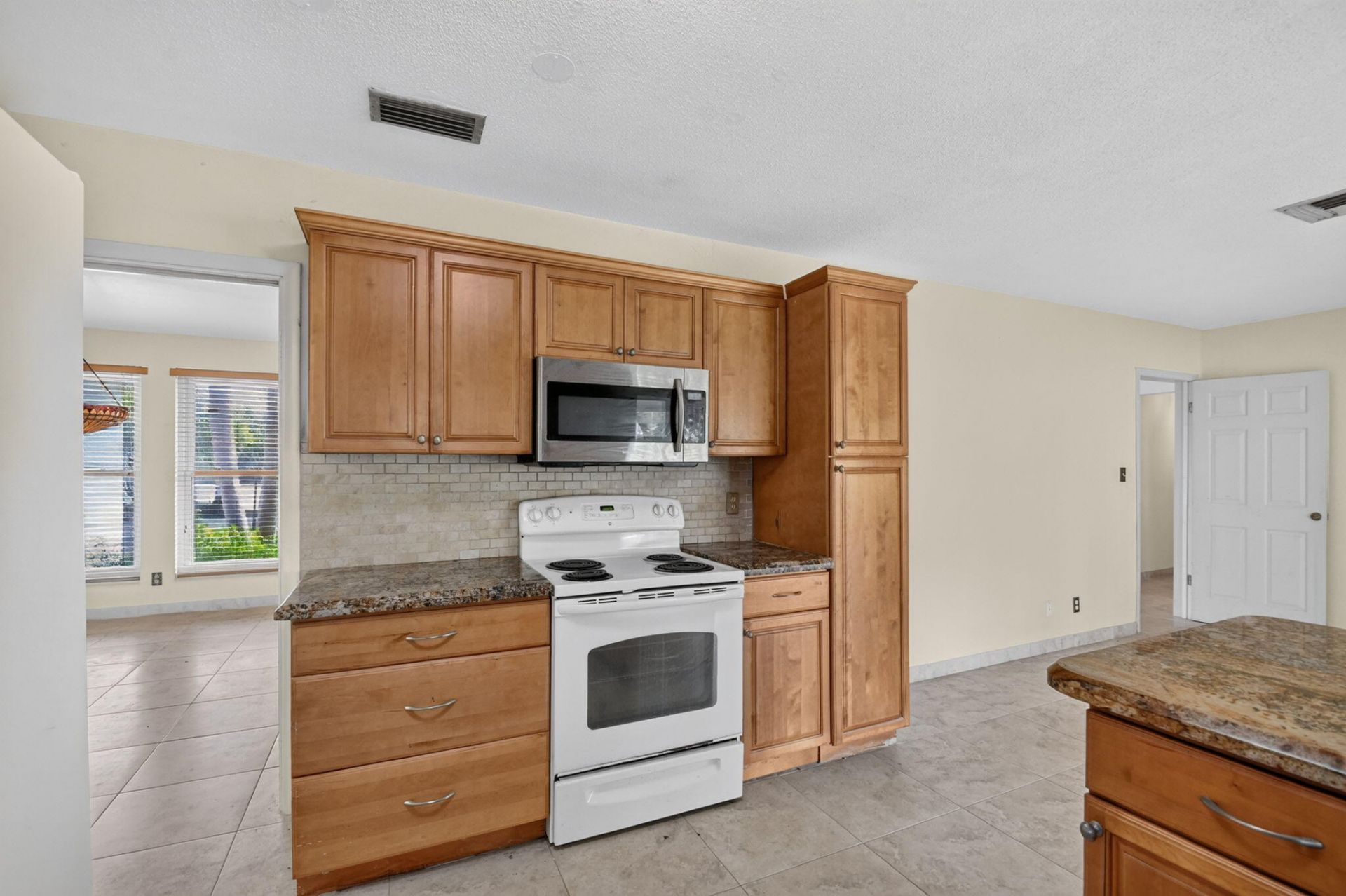8 Bell Lane, West Palm Beach, FL 33406 Photo