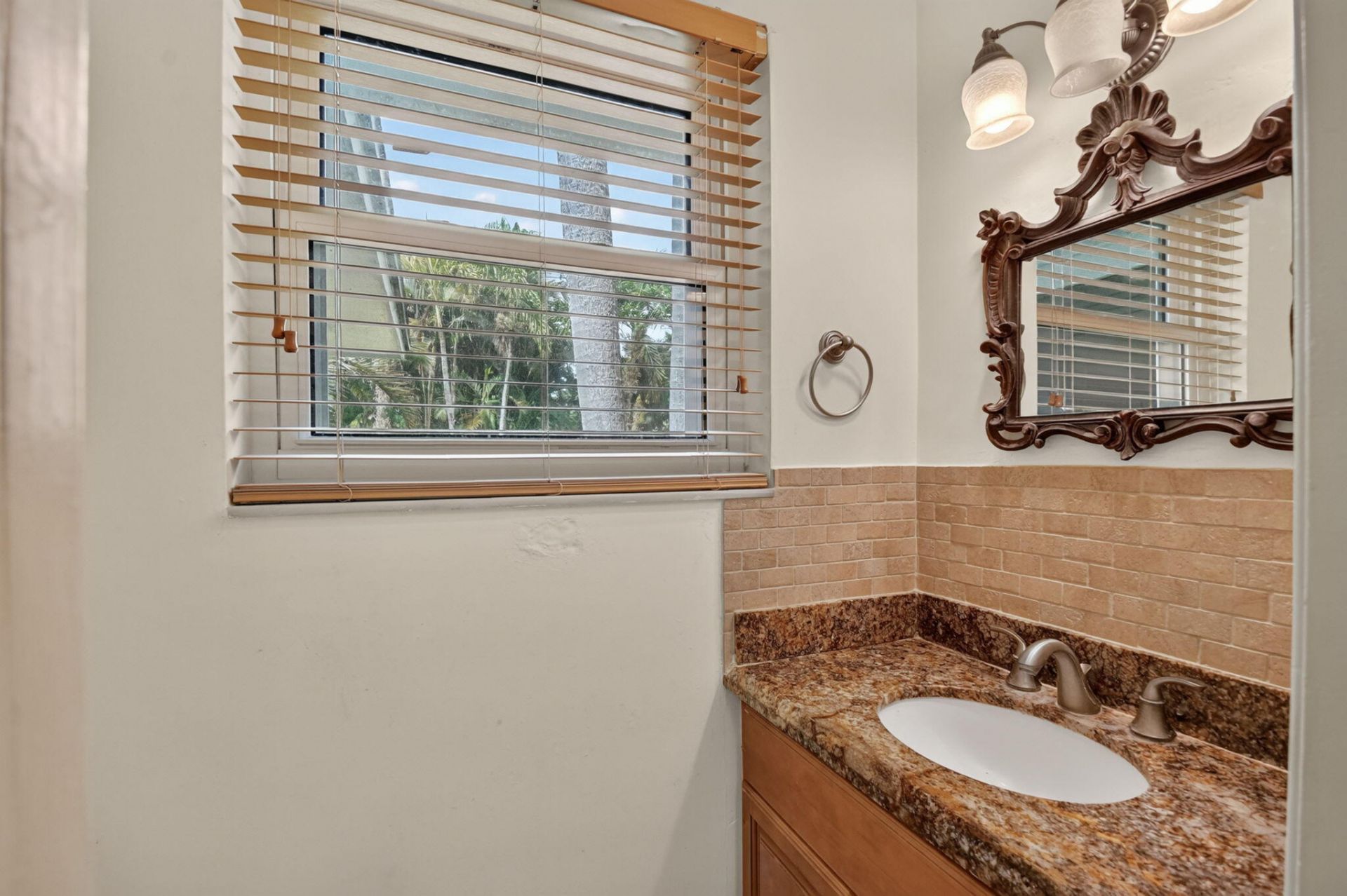 8 Bell Lane, West Palm Beach, FL 33406 Photo