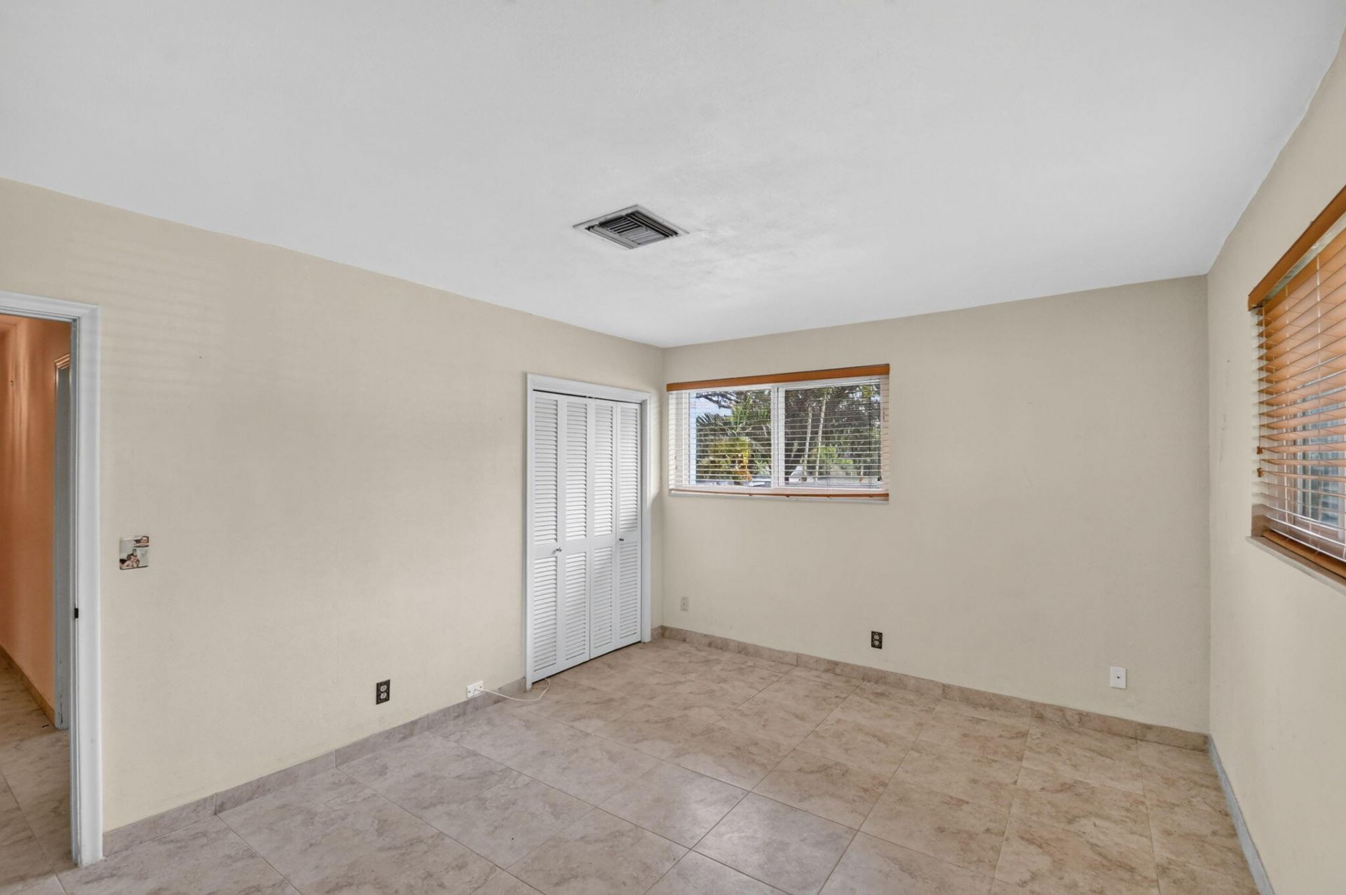 8 Bell Lane, West Palm Beach, FL 33406 Photo