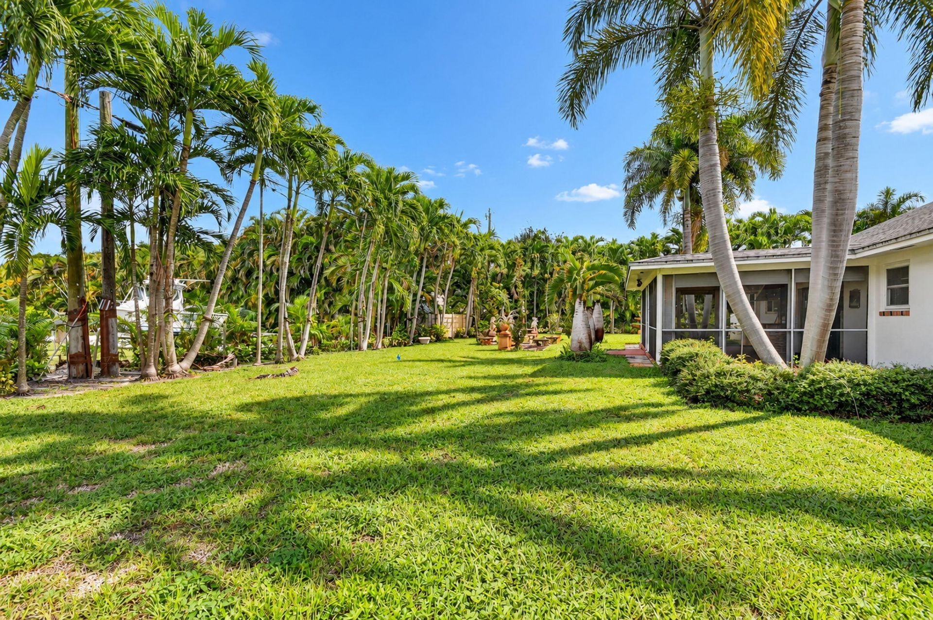 8 Bell Lane, West Palm Beach, FL 33406 Photo