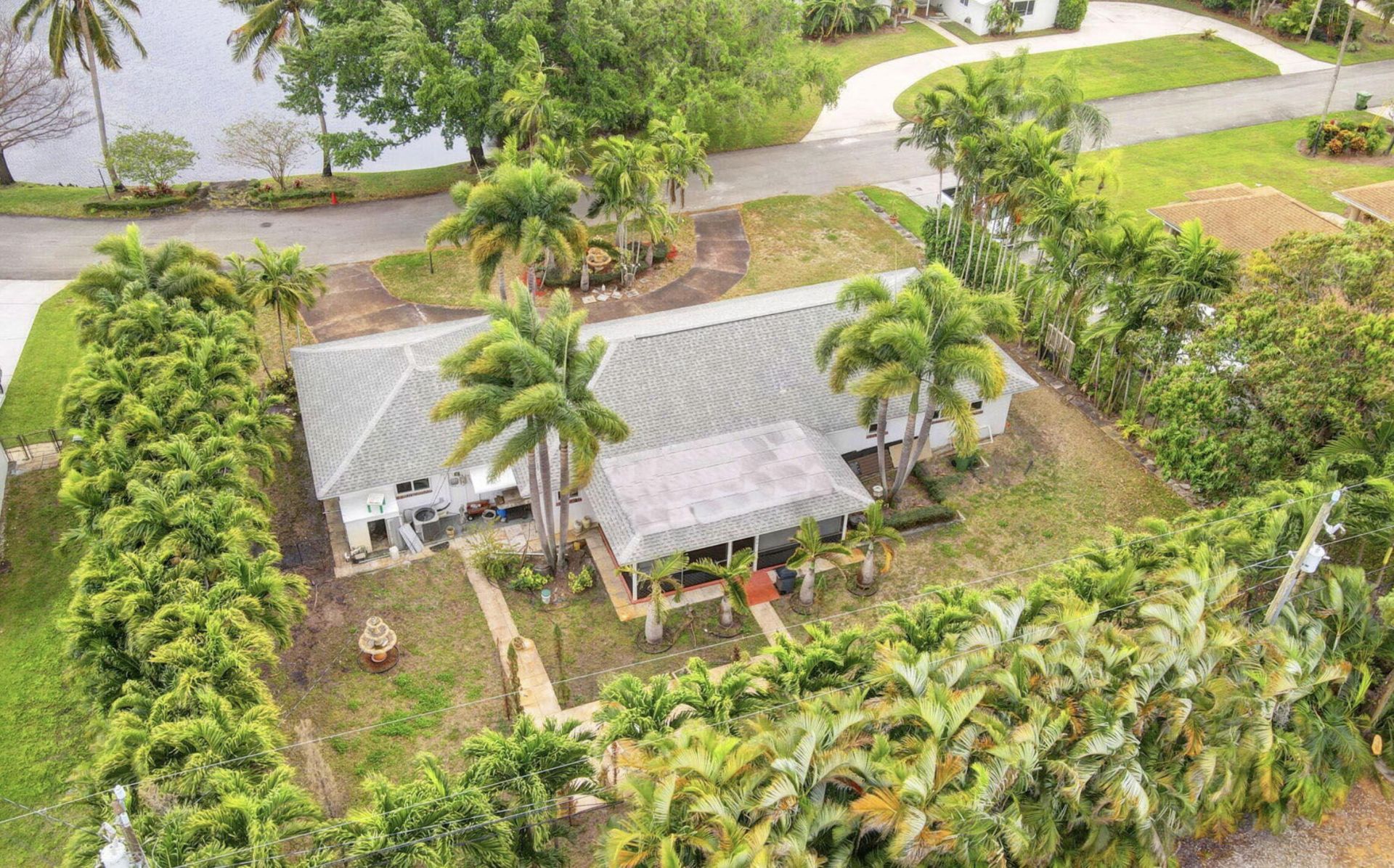 8 Bell Lane, West Palm Beach, FL 33406 Photo