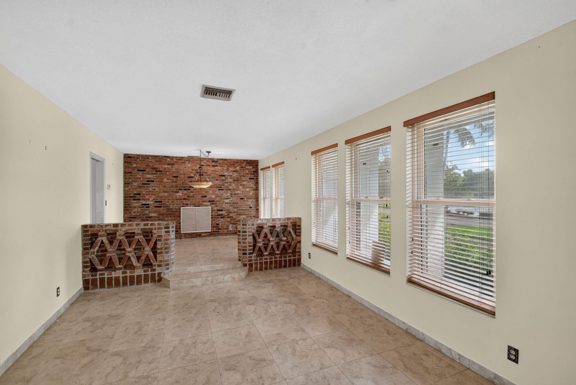 8 Bell Lane, West Palm Beach, FL 33406 Photo