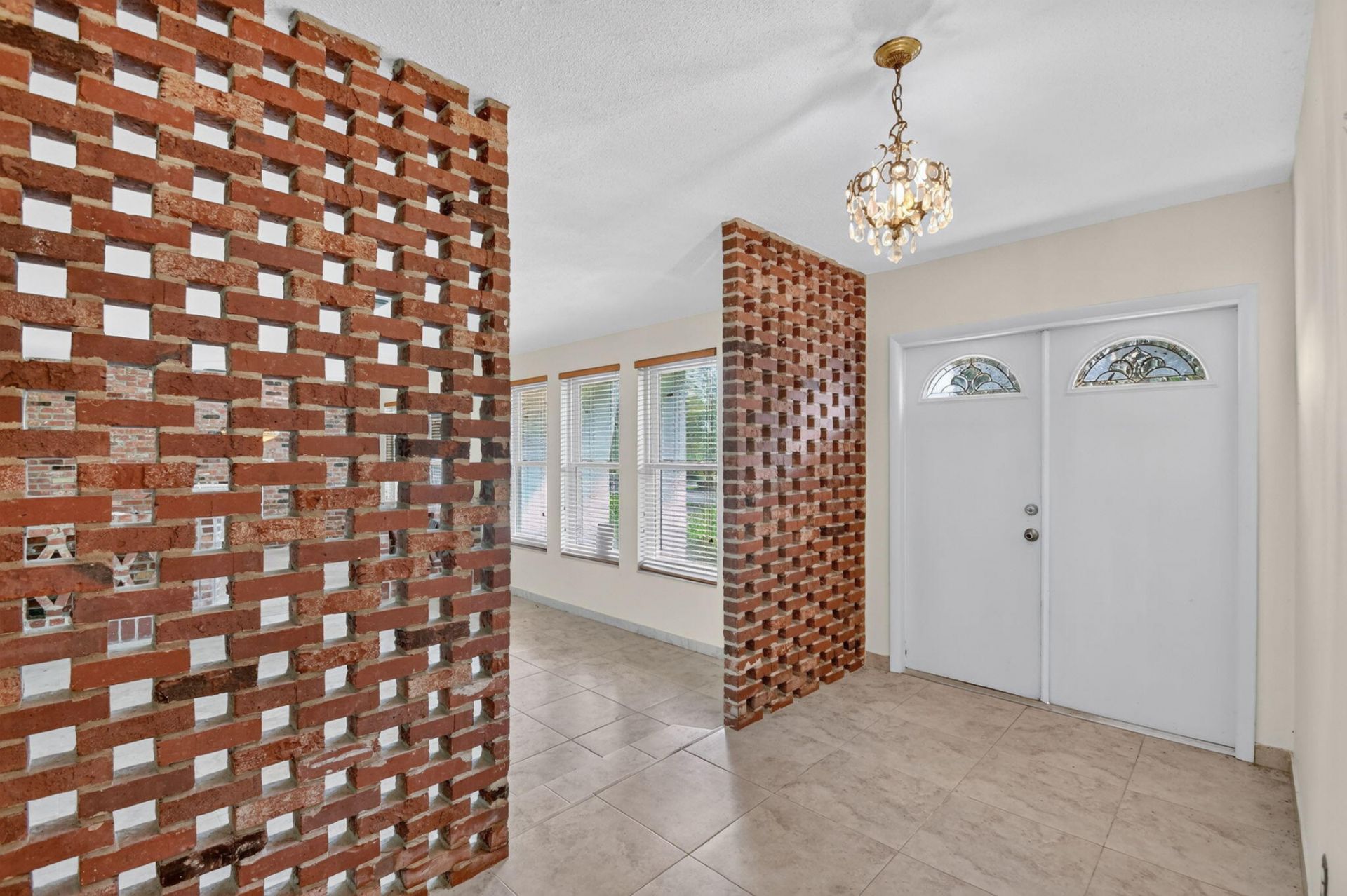 8 Bell Lane, West Palm Beach, FL 33406 Photo