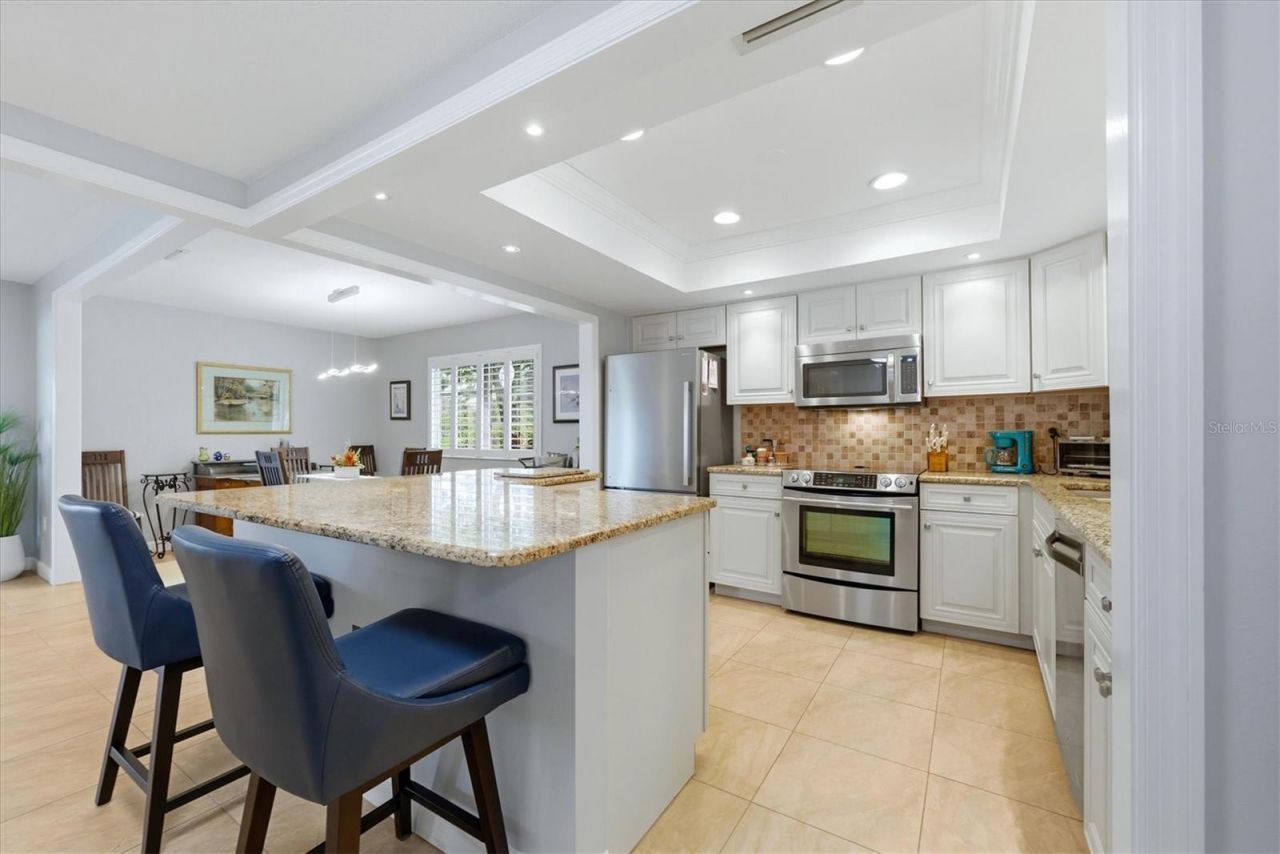 3944 Lakeside Road, Unit 160, Sarasota, FL 34232 Photo