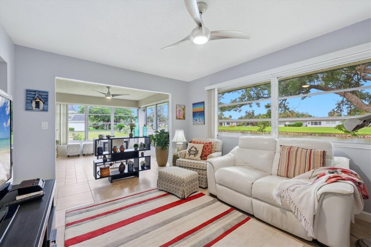 3944 Lakeside Road, Unit 160, Sarasota, FL 34232 Photo