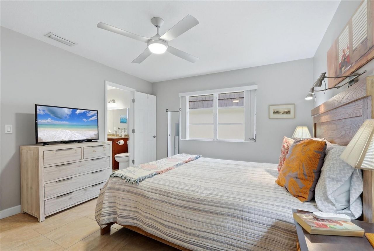 3944 Lakeside Road, Unit 160, Sarasota, FL 34232 Photo