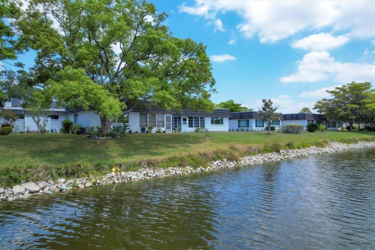 3944 Lakeside Road, Unit 160, Sarasota, FL 34232 Photo