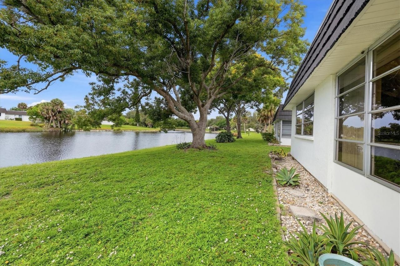 3944 Lakeside Road, Unit 160, Sarasota, FL 34232 Photo