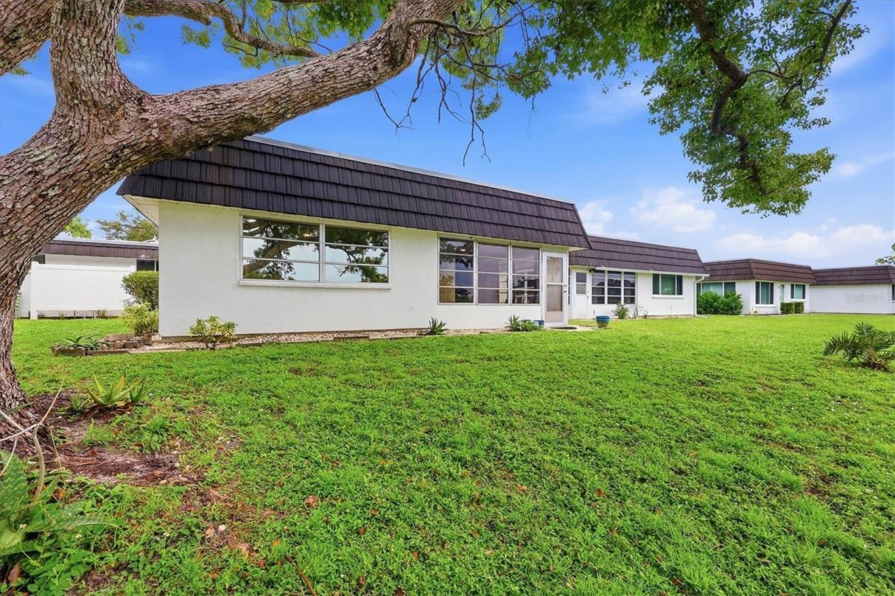 3944 Lakeside Road, Unit 160, Sarasota, FL 34232 Photo